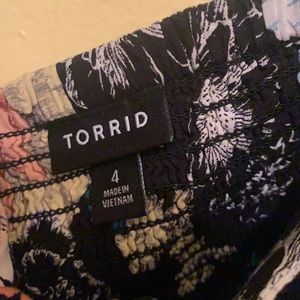 Torrid size 4 midi floral dress